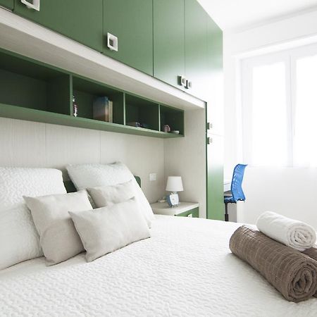 Alessia'S Flat - Veneziano Apartment Милано Екстериор снимка
